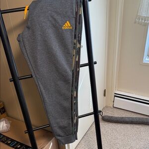 New Adidas mens XL new. Gray Joggers with Camo Stripe